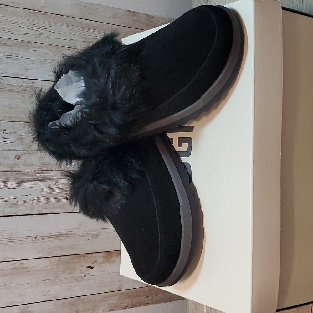 LAST PAIR- Cougar Leeza Mule Slipper Size 6US/36Euro NEVER WORN NWT/Box/Bags